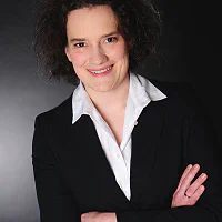 Anne Hoffmann